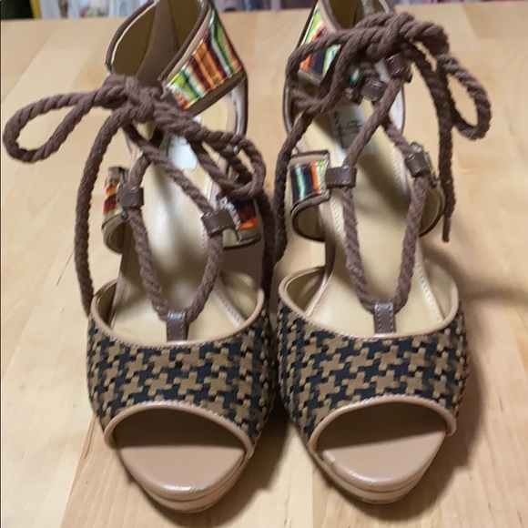 Lace up Peep toe Heels - Picture 2 of 8